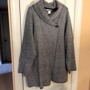 Ellen Tracy sweater, black and white, 2X